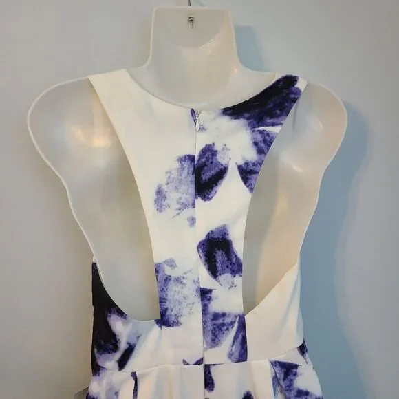 LULU"S Seeing Chic Blue and Ivory Print Skater Dress Womens  S NWT Style 338362 - Picture 8 of 16